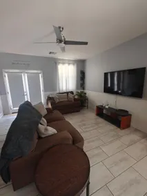 Lovely white grey home 3 bedrooms - Image 2