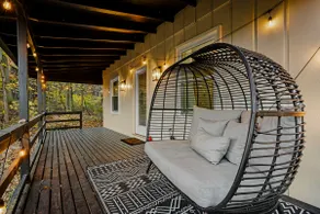 Cozy Cottage - Image 2