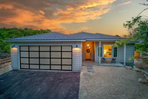 Luxury Home in the Heart of the Texas Hill Country - Image 2