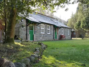Cosy Bothy with bed in loft space - Image 4