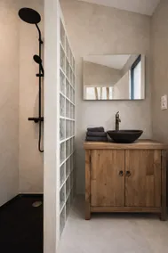 Unusual lodge by the Lot - Image 5
