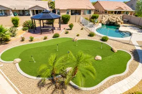 Heated Pool • Mini Golf • Trampoline • King - Image 2