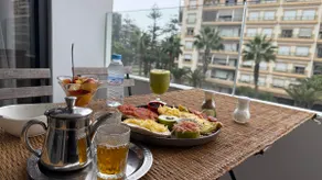 #1 Premium with Balcony Park View - Image 5