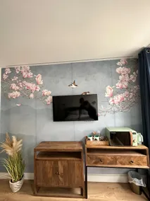 New studio flat overlooking city centre - Image 3