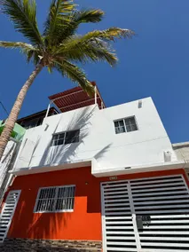 Sea View Roof-Deck Apartment, 1 Block to Malecón - Image 4