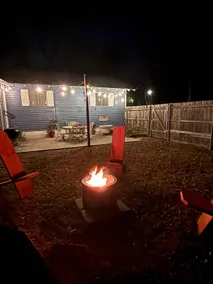 Peaceful Cottage Lux King Bed/ Fire Pit/ Patio - Image 2