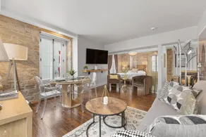 The Jewel of Old Quebec, 2 Bedrooms, Parking - Image 4