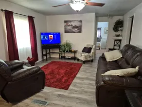 Cozy 2 bedroom home near The Villages - Image 2