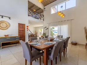 Exclusive 6-Suite Beachfront Property with Starlink Internet - Image 2