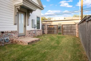 Cozy 2-Bedroom Home in downtown Hernando - Image 5