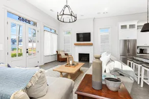 Cozy 2-Bedroom Home in downtown Hernando - Image 3