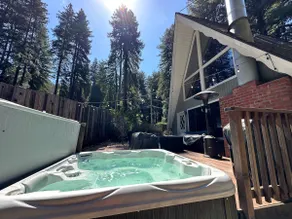 Peaceful Coastal Mountain Cabin - Image 3