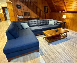 Peaceful Coastal Mountain Cabin - Image 5