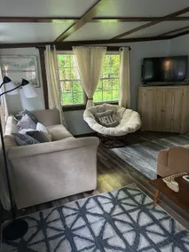 Relaxing 2-bedroom Bungalow - Image 3