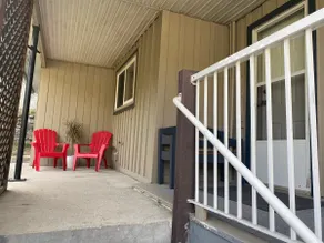 3 Bedroom Apartment in Trail - Image 4