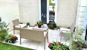Garden apartment in quiet residence, parking - Image 5