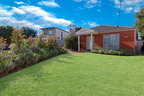 Lakehouse on Waverley - Relaxing 4-BR Holiday Home - Image 2