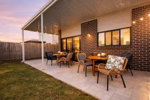 Peaceful Mountain Views | Brisbane–Gold Coast - Image 4