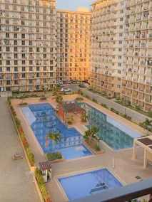 WFH ready near airport - FAST WIFI - Image 5