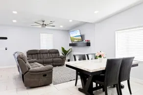 5 Min to Airport •3BR • Driveway & Yard /Sleeps 10 - Image 3