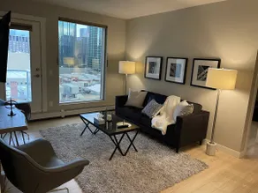 Fox One · Downtown Oasis! 2 bedroom 2 bathroom - Image 5