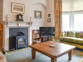 Hillside House - Image 2