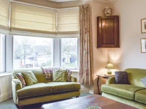 Hillside House - Image 4
