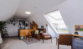 Modern 2-Bed Loft with Stunning Countryside Views - Image 4