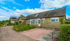 Modern 2-Bed Loft with Stunning Countryside Views - Image 2