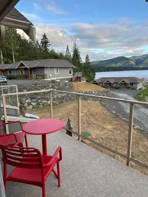 The Maples Retreat 3bd Sproat Lake w/ boat slip - Image 5