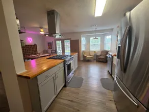 Sunny Pensacola poolside retreat 3br Oasis - Image 5