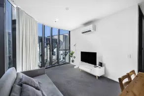 Heart of Belconnen 2BR 2BA with pool, spa, sauna, gym, UC - Image 3