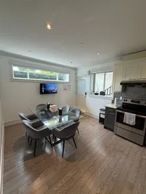 Charming suite minutes from the beach - Image 3