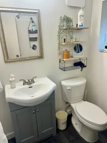 Private 1 bed suite in Royston - Image 5