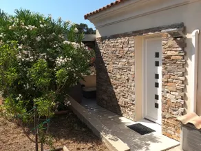 House with a mountain view - Image 5