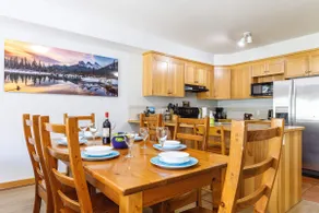 Heart of Canmore - Dog Friendly w/ Rooftop Hot Tub - Image 5