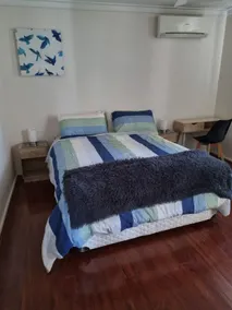 Spacious Garden Apartment Near Park - Image 3