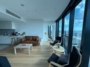 Amazing Level 60 Skytower City view Free Parking - Image 4
