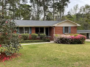The Quail's Nest! Convenient to downtown, quiet and fully remodeled! - Image 2