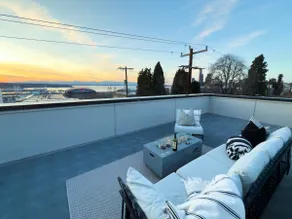 3 Bedroom Townhome- Views, Near Stadiums, Hot Tub! - Image 3
