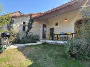 Beautiful farm, stunning views, heated pool - Image 4