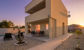Villa Sunshine with private Hydromassage Pool near the beach - Image 3