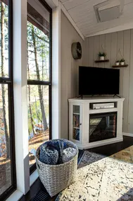 Riverside Retreat- A small cabin for big memories! - Image 5