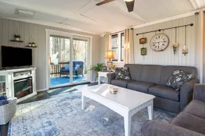 Riverside Retreat- A small cabin for big memories! - Image 3