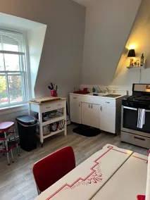GREAT SPOT! HUGE Apt! Broadway/W End/Fed Hill - Image 5