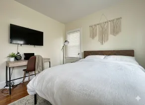 Spacious Home Near Downtown, Little Italy, Clinic - Image 5