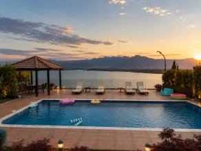 “La Revier Private Pool Villa – Shiroka Lake” - Image 2