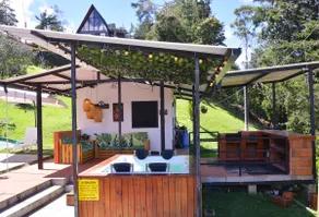Cantares: Rest with Jacuzzi + Pool in Peñol - Image 3