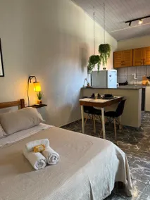 DelMar Apart - Excellent location! - Image 2