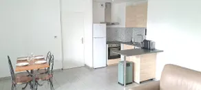 2 rooms with garden, 3-minute walk from the train station - Image 3